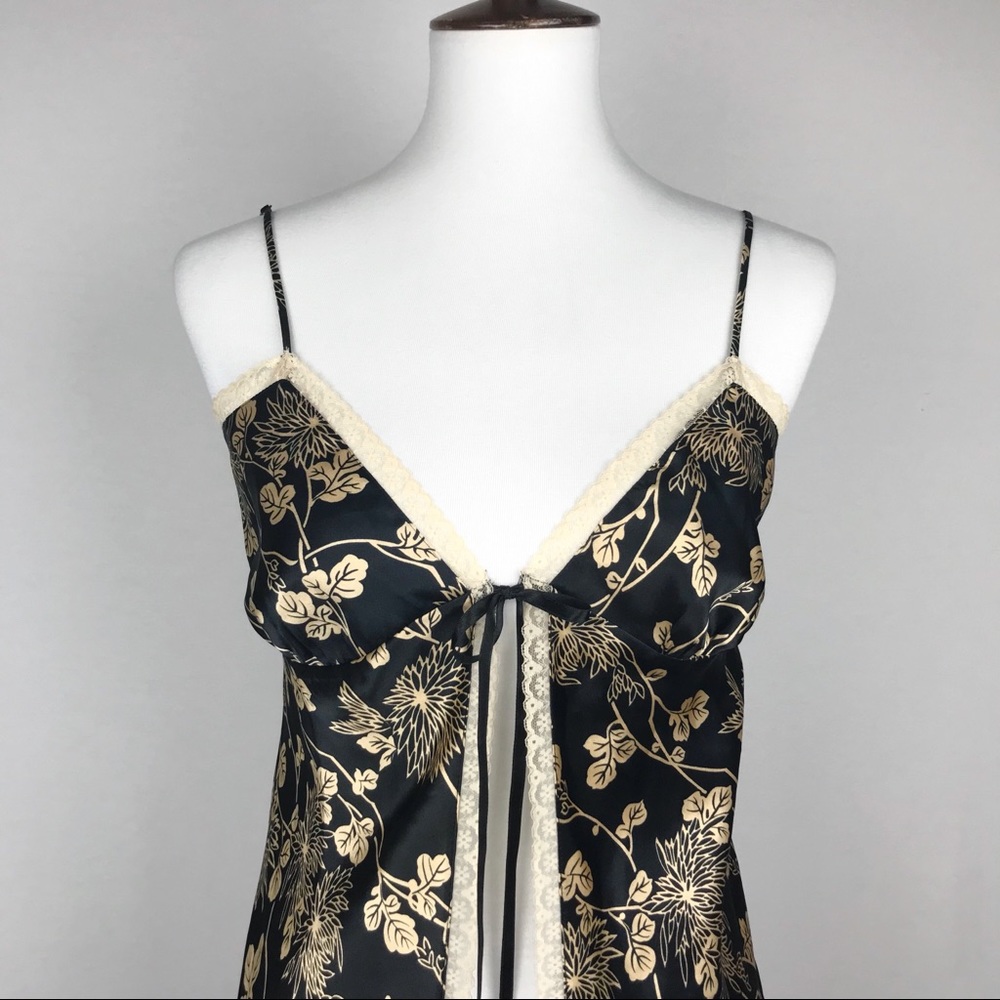 Victoria Secret satin open front cami black floral - Picture 2 of 8